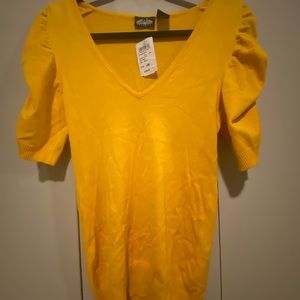 Windsor Top NWT size L Yellow